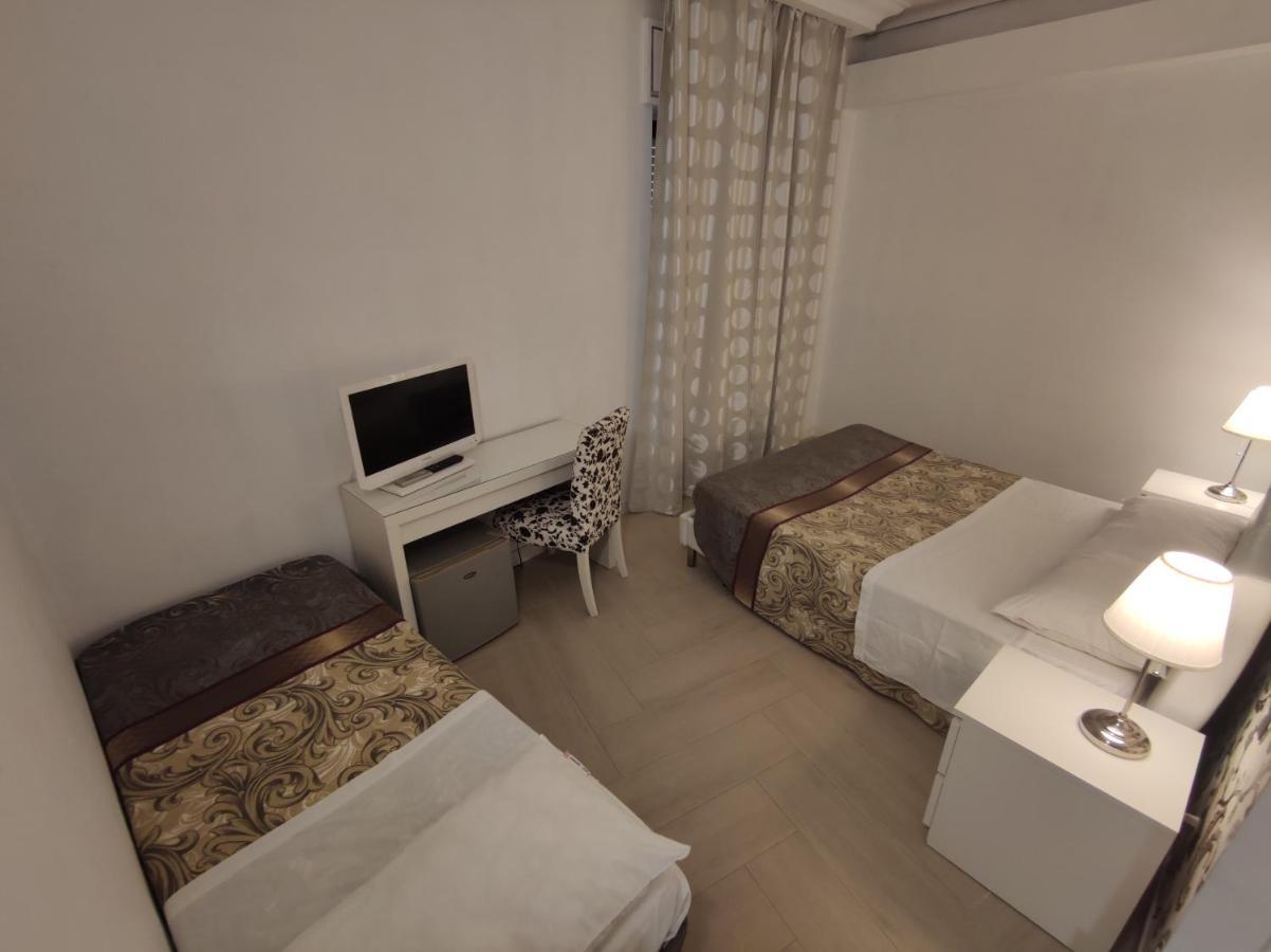 Sami Rooms - Teatro A 400 Mt - Ortigia A 1500 Mt - Syrakusa Exteriör bild